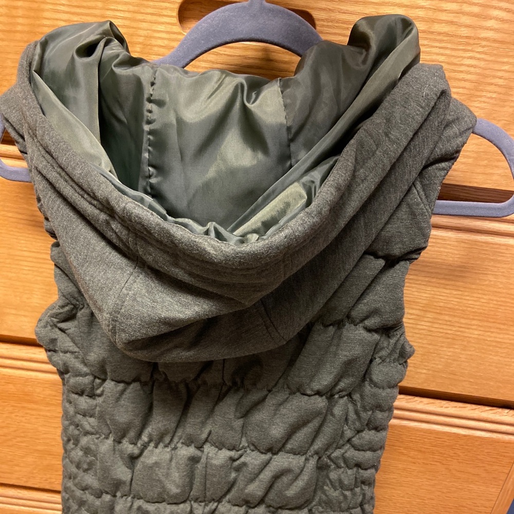 Puffy vest